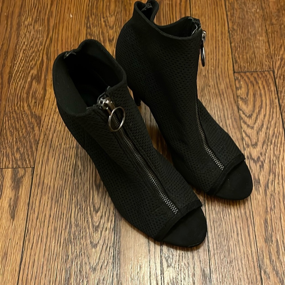 ASOS heels sz 7 new